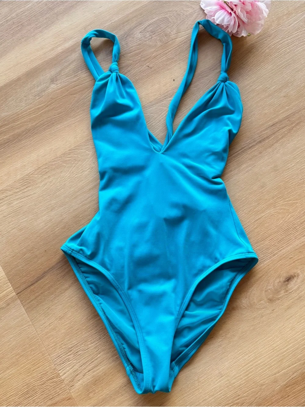Robin Piccone Turquoise Blue One-Piece Swimsuit Sz 4 with Knotted Straps v neck